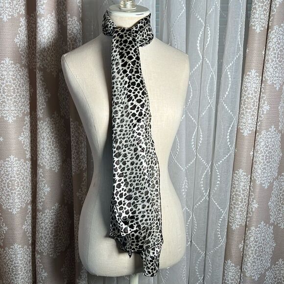 Long rectangle Scarf - Picture 1 of 3